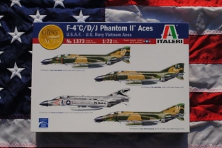 Italeri 1373 F-4 C/D/J Phantom II U.S.A.F. - U.S.Navy Vietnam ACES